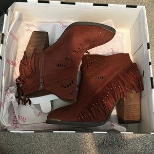 Not Rated Fringed heeled Booties Size 8 in color Rust